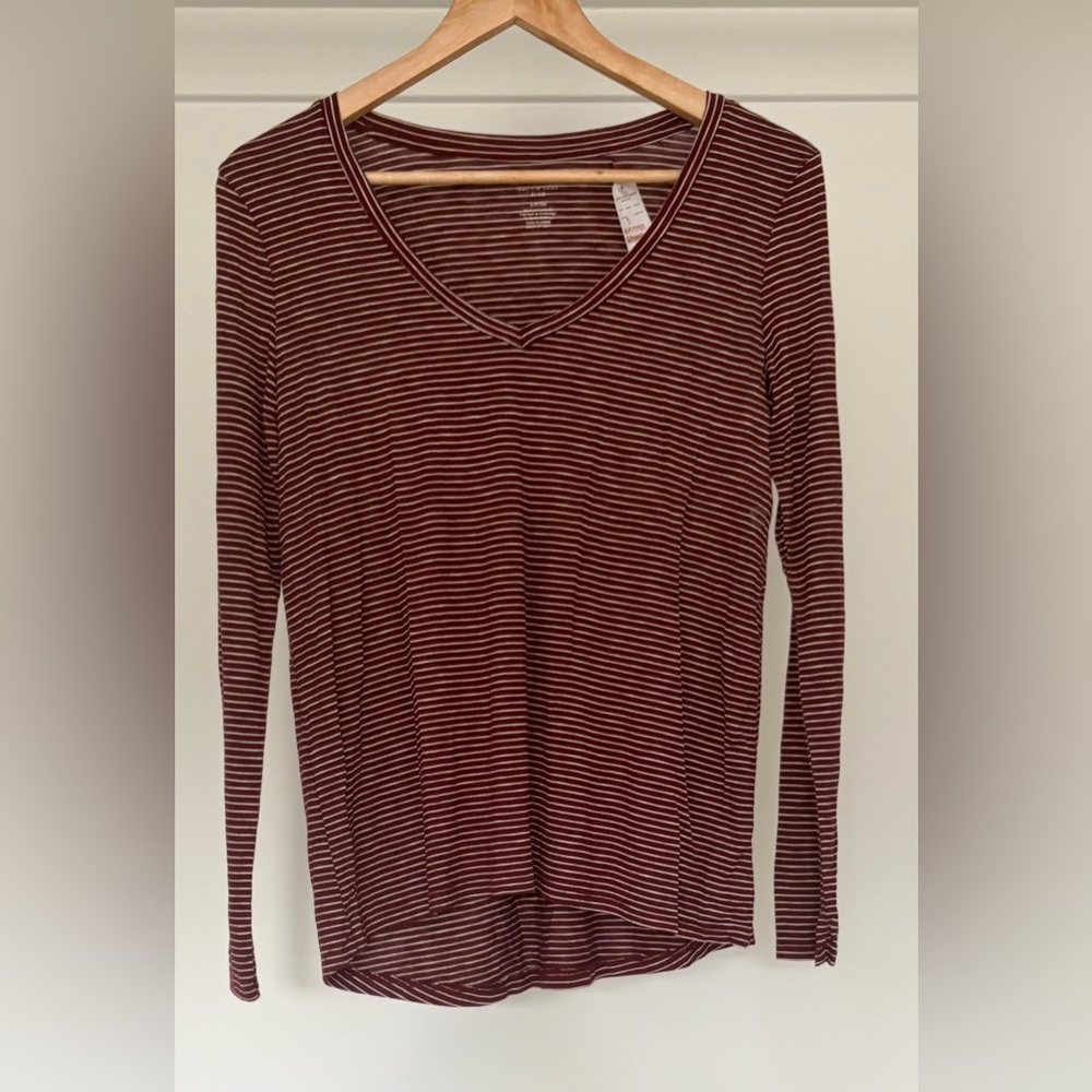 NWT AEO Soft & Sexy Slub Knit Top Womens Striped Red Stretchy Comfy Size Small